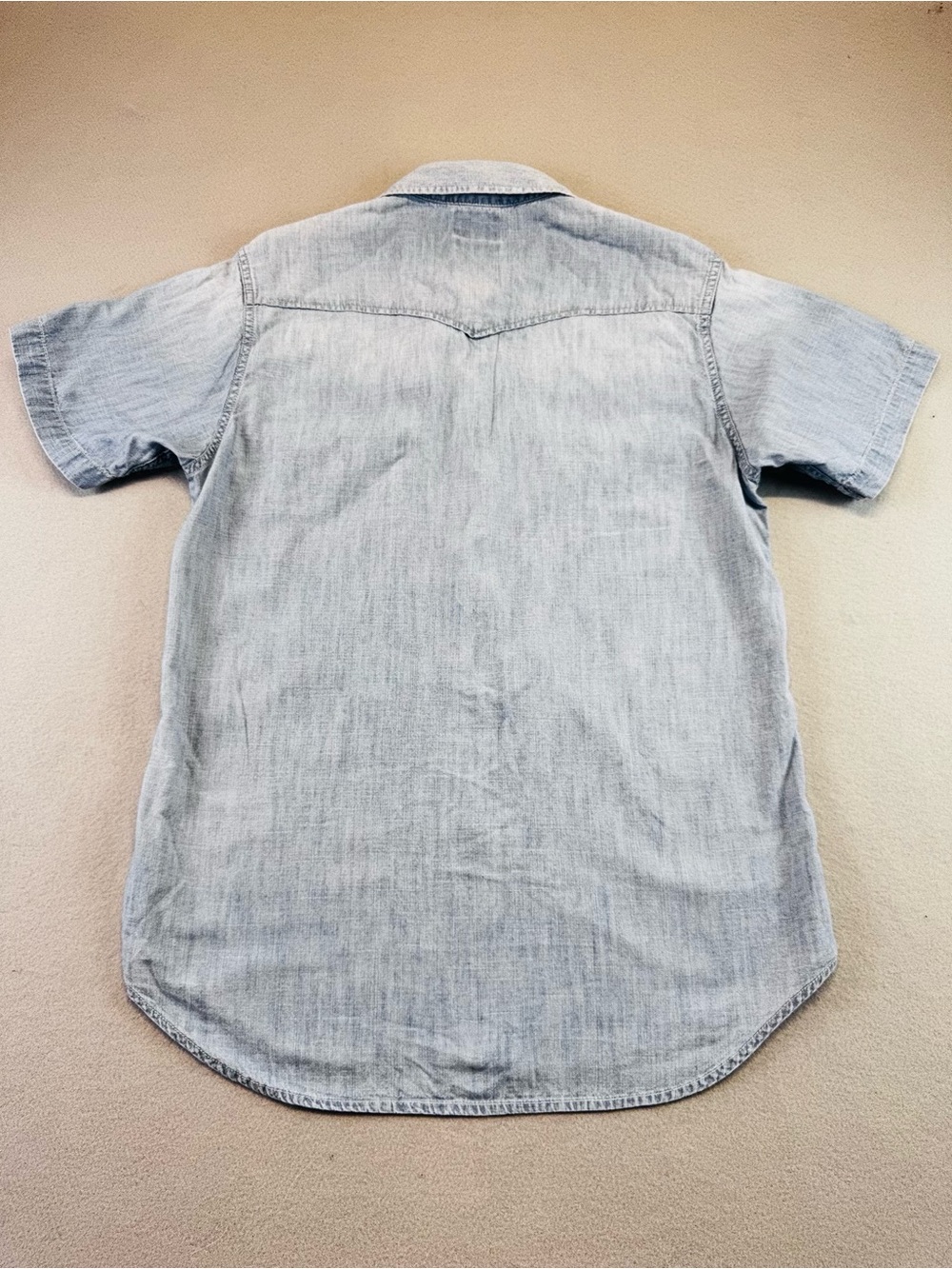 Women’s Lucky Brand Vintage Wash Short-Sleeve Denim Shirt - Light Blue - Picture 7 of 7